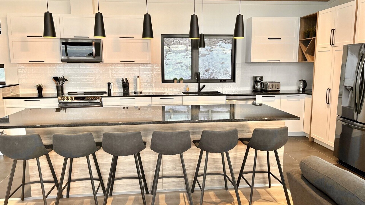 Photo of Kitchen in Petite-Riviere-Saint-Francois