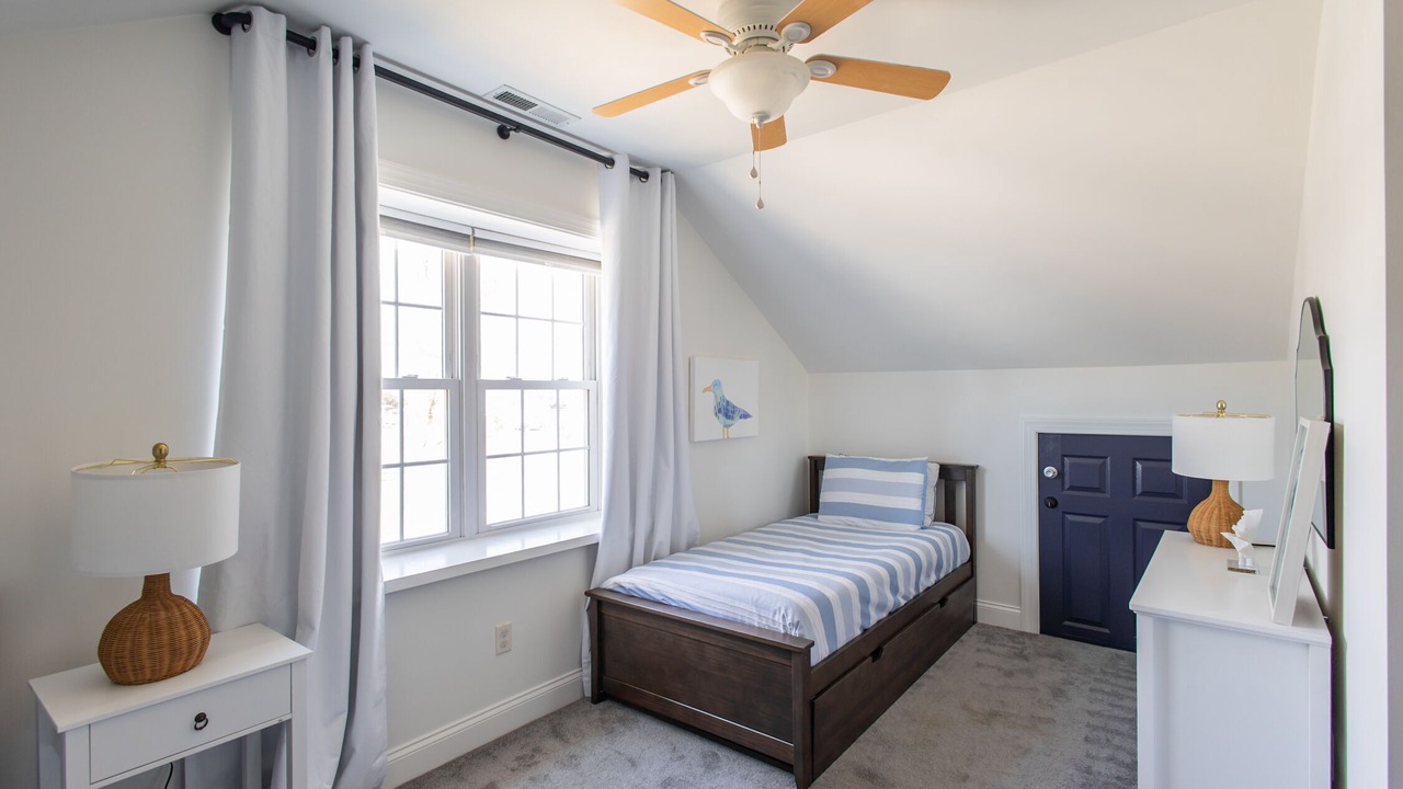 Photo of Bedroom in Deltaville