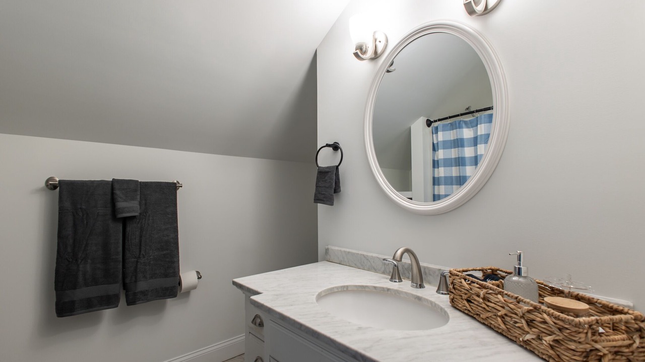 Photo of Bathroom in Deltaville