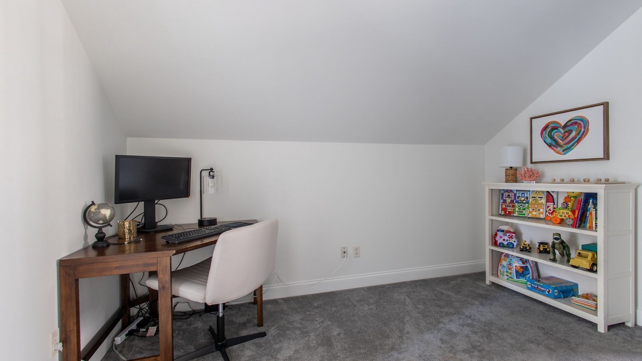 Photo of Bedroom in Deltaville