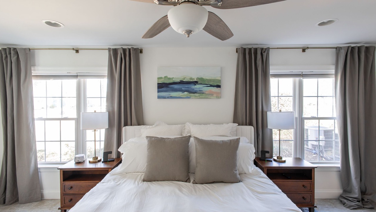 Photo of Bedroom in Deltaville