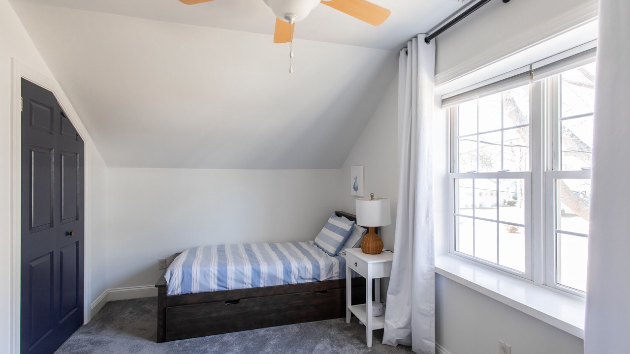 Photo of Bedroom in Deltaville