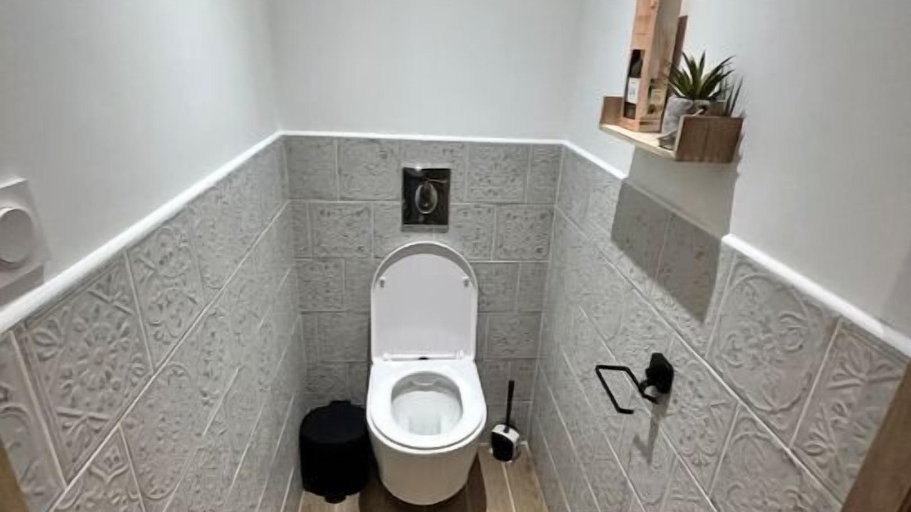 Photo of Bathroom in Elnes