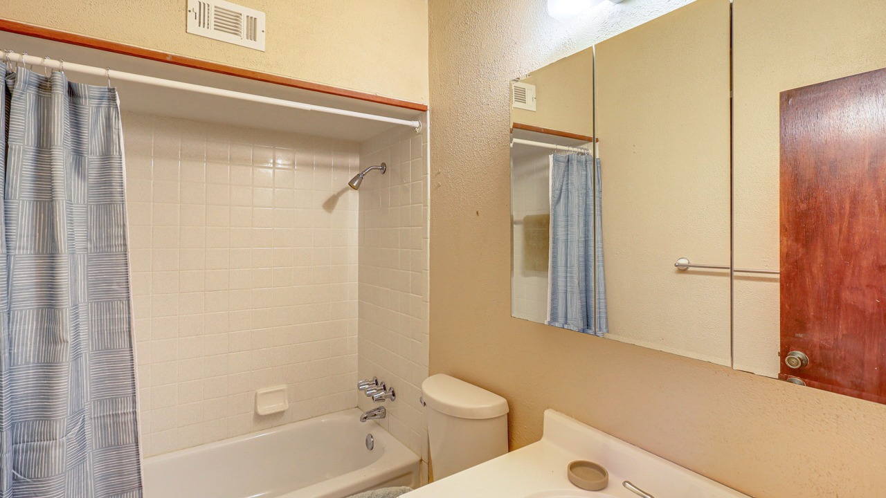 Photo of Bathroom in Morgans Point Resort