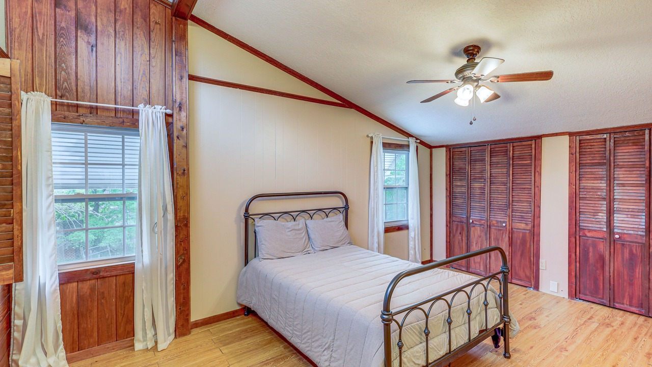 Photo of Bedroom in Morgans Point Resort