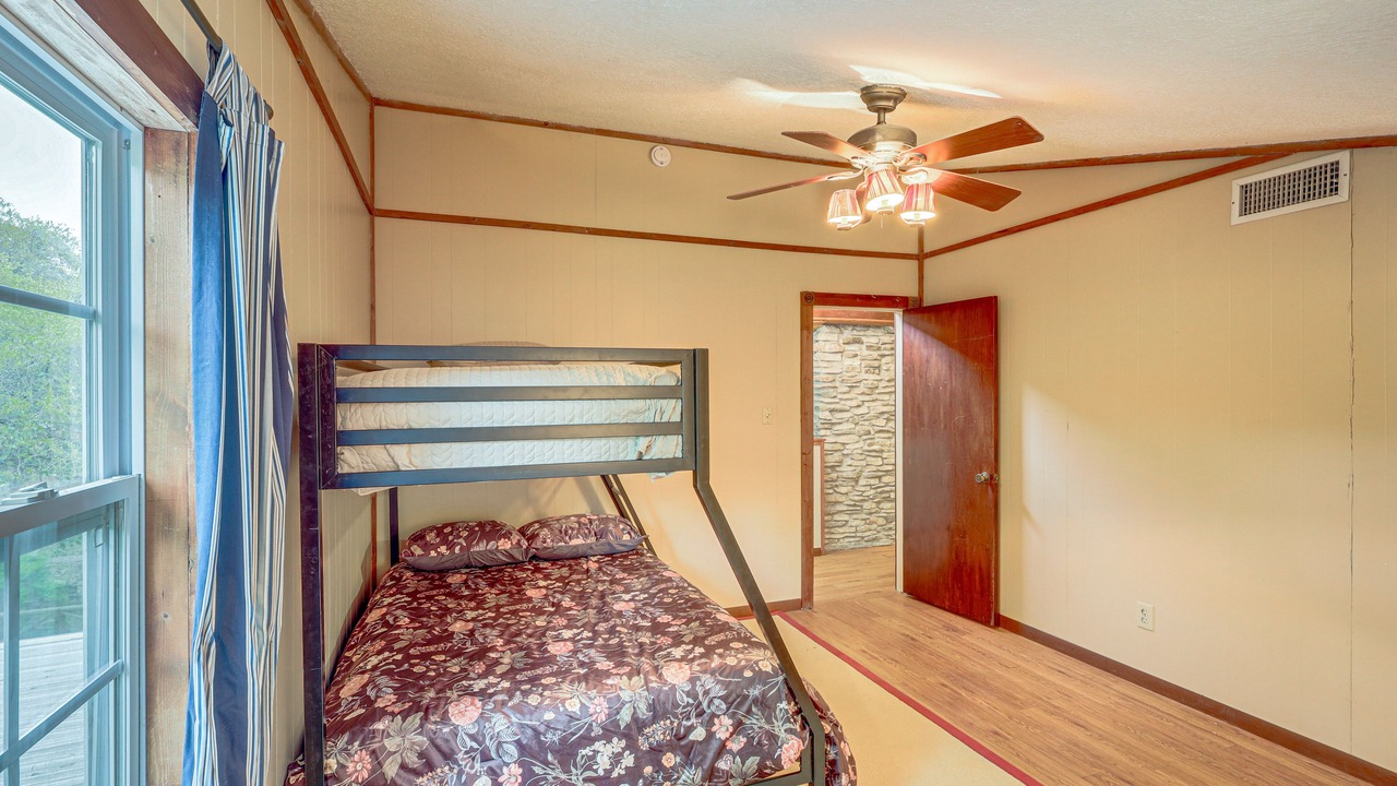 Photo of Bedroom in Morgans Point Resort