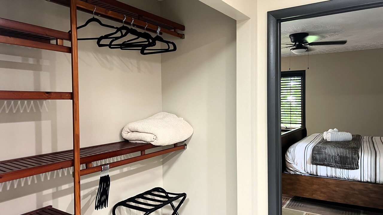 Photo of Bedroom in Summit Station