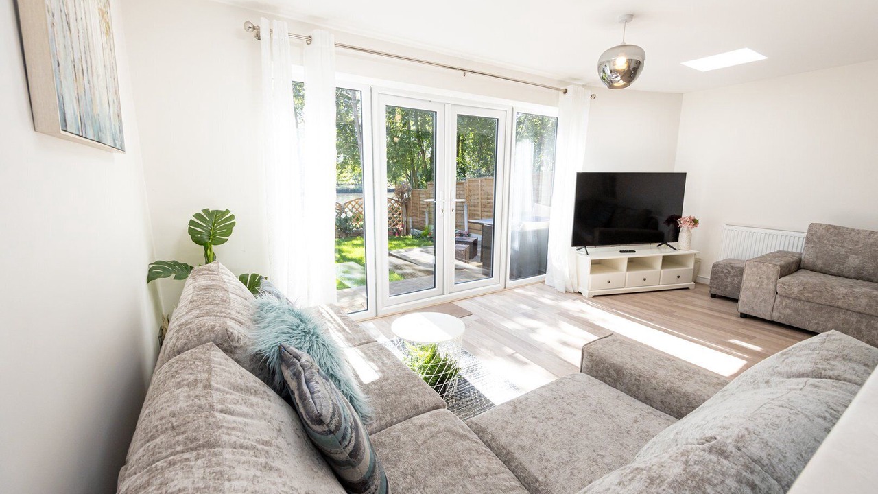 Photo of Livingroom in Eccles