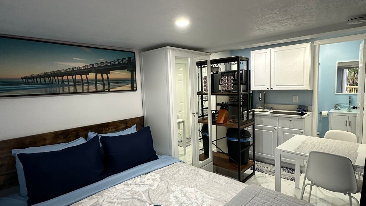 Photo of Bedroom in Lake Ridge