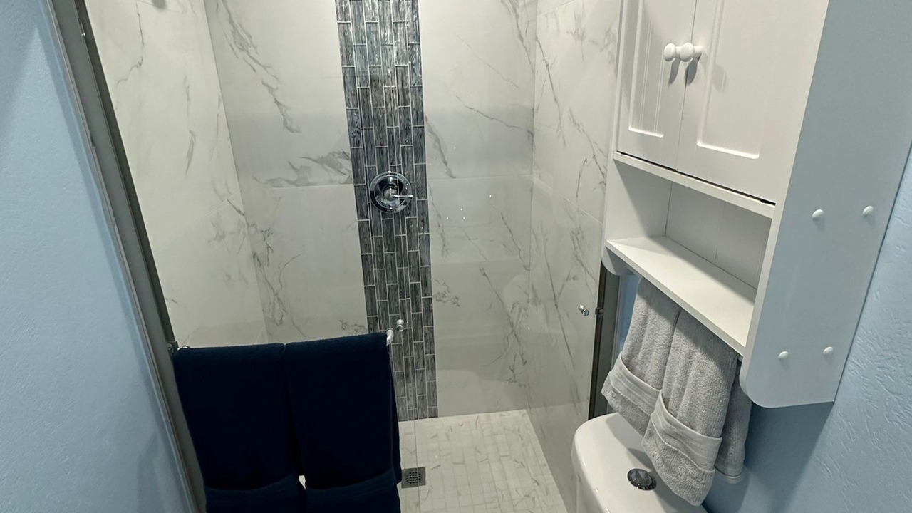 Photo of Bathroom in Lake Ridge