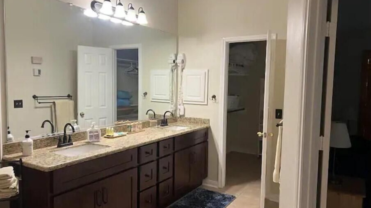 Photo of Bathroom in Grogan's Mill