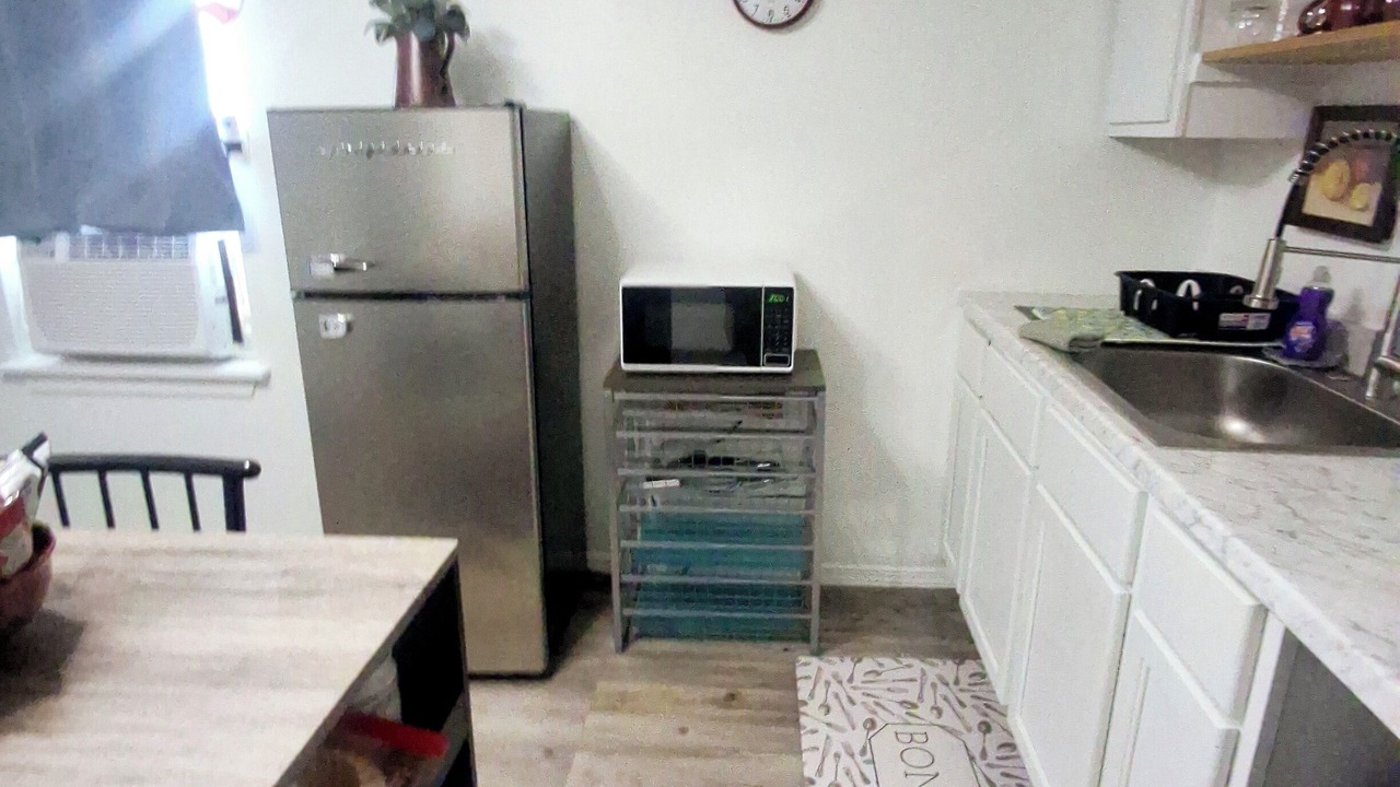 Photo of Kitchen in Redwood