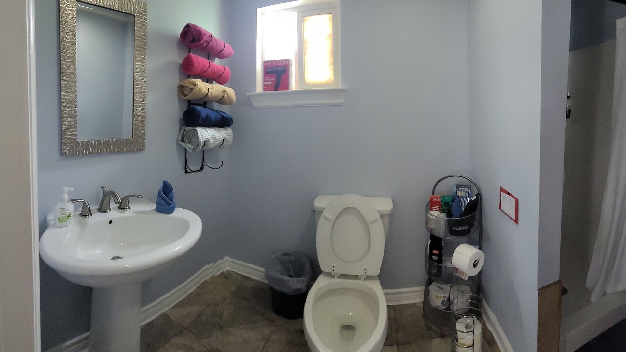 Photo of Bathroom in Redwood
