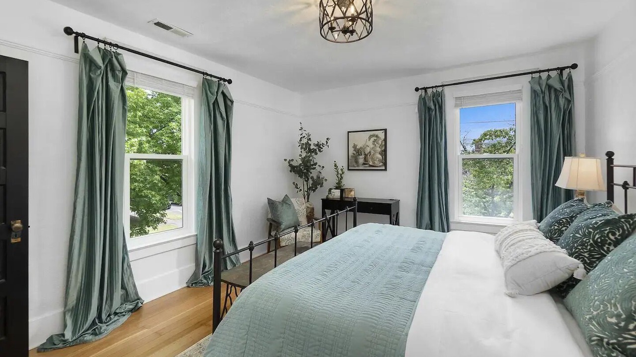 Photo of Bedroom in Hillsboro