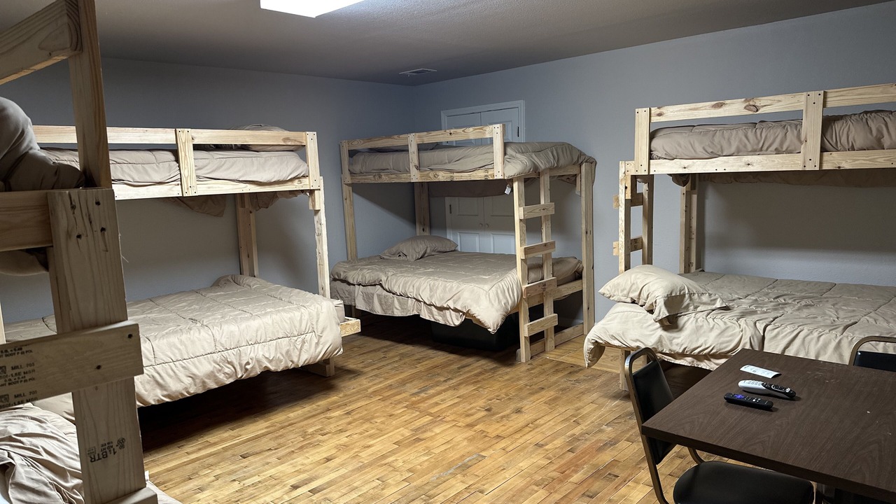 Photo of Bedroom in Birdeye