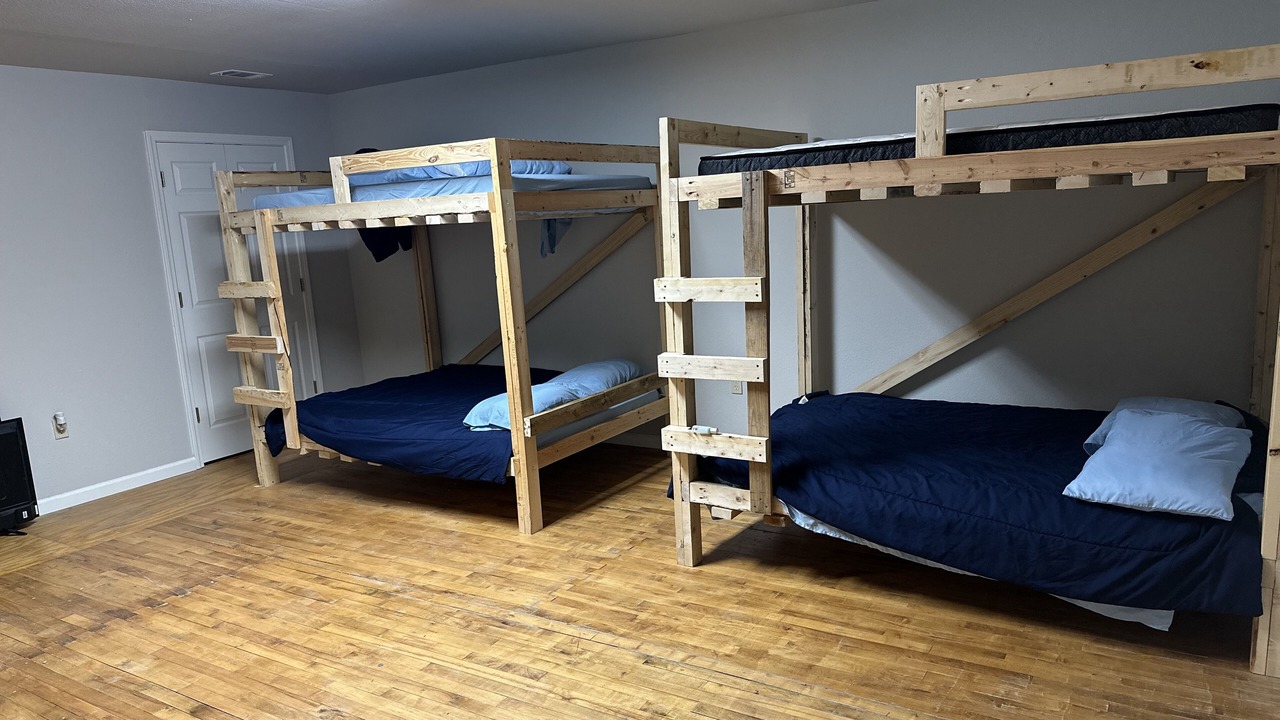 Photo of Bedroom in Birdeye