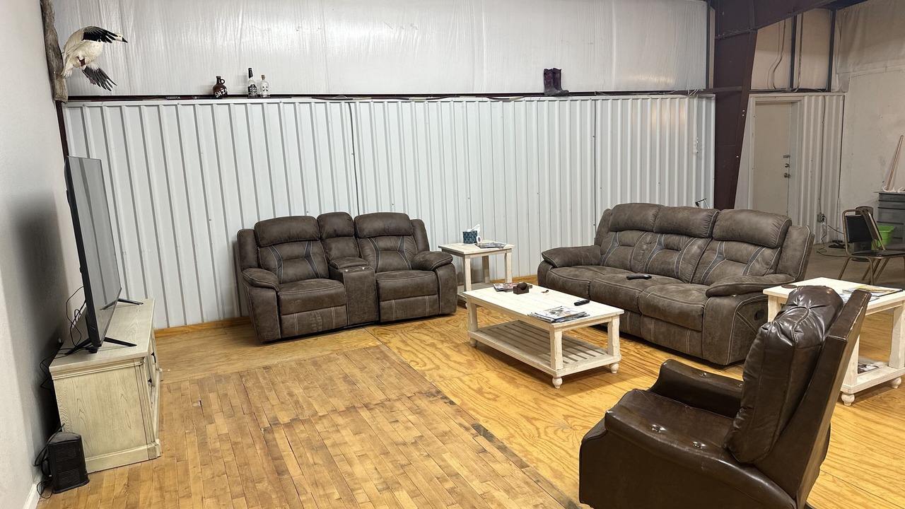 Photo of Livingroom in Birdeye