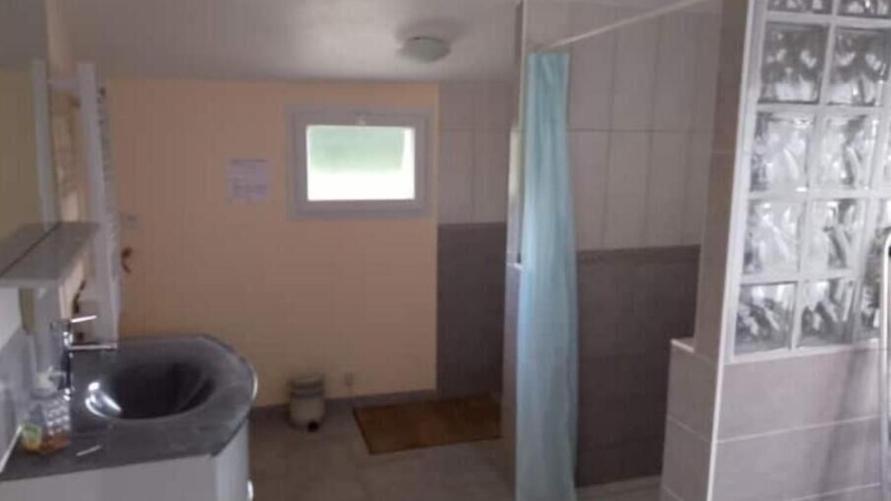 Photo of Bathroom in Chatenoy