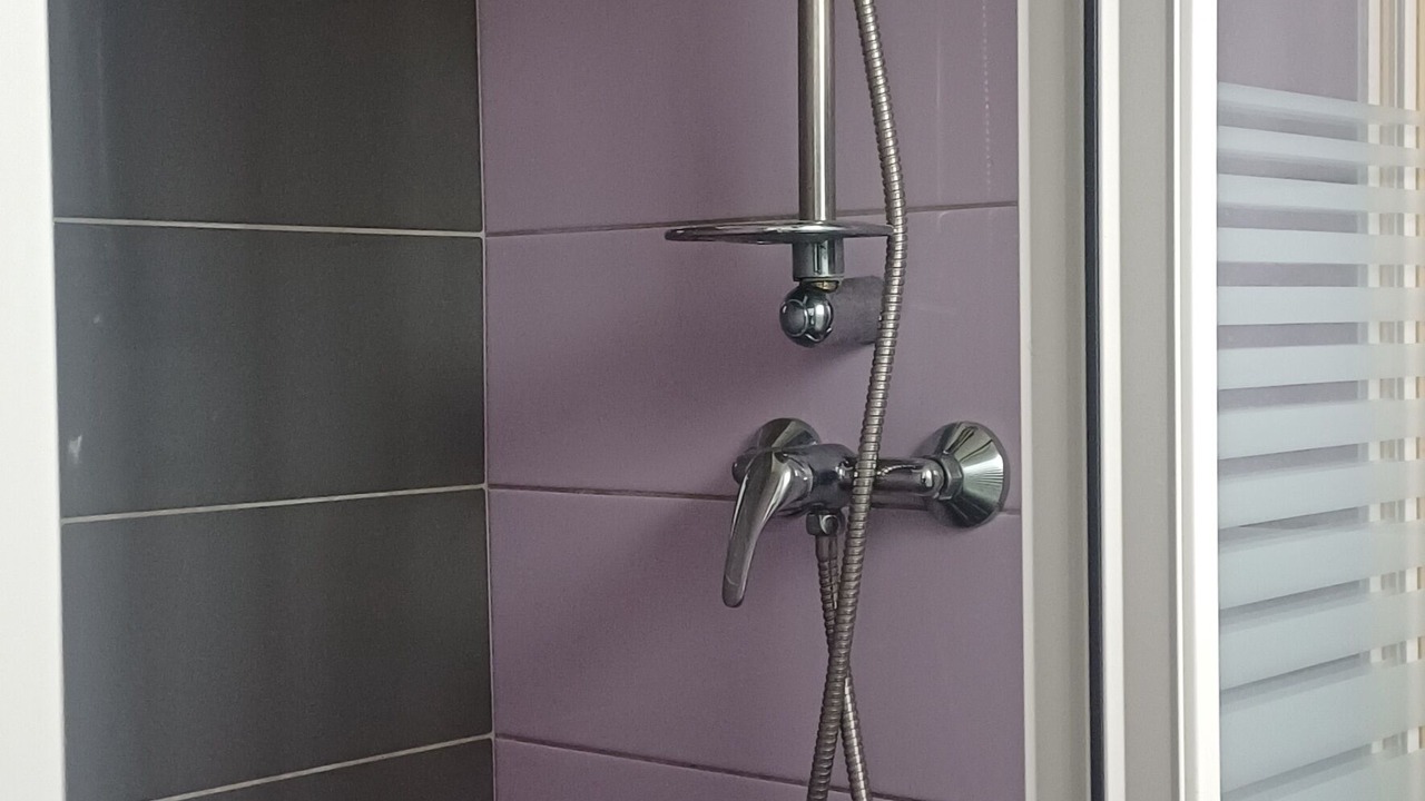 Photo of Bathroom in Quincy-Voisins