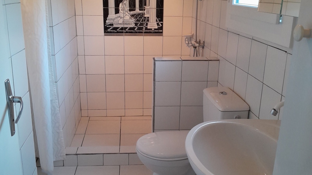 Photo of Bathroom in Belveze