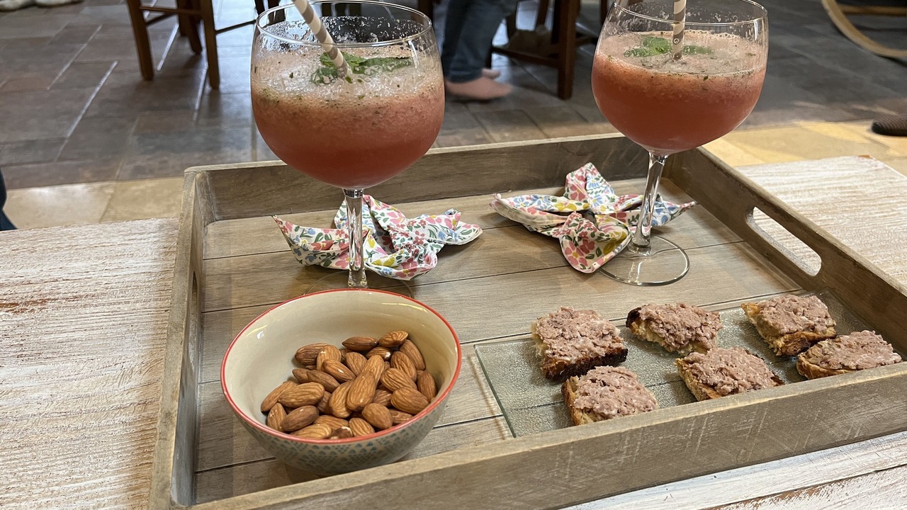 Photo of Others in Pailloles