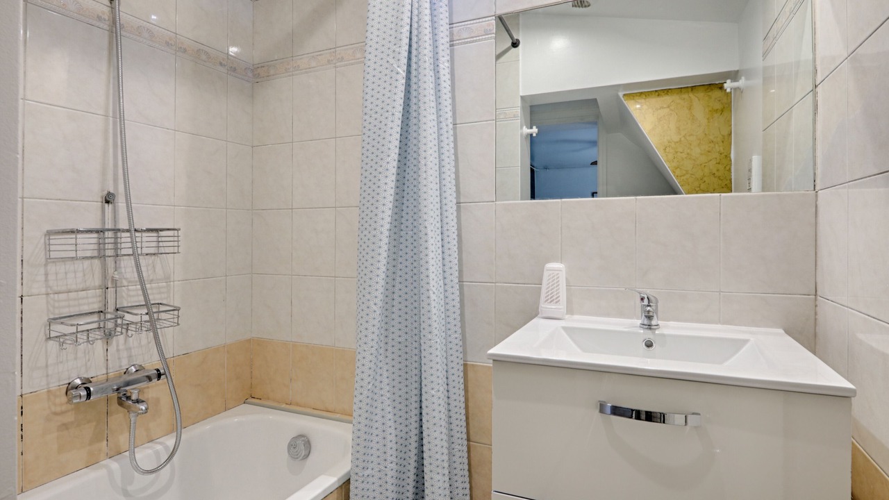 Photo of Bathroom in Vitry-sur-Seine