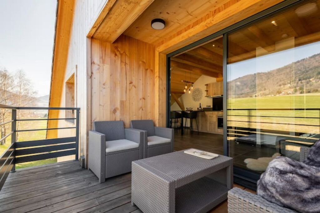 Photo of Patio Balcony in Viuz-en-Sallaz