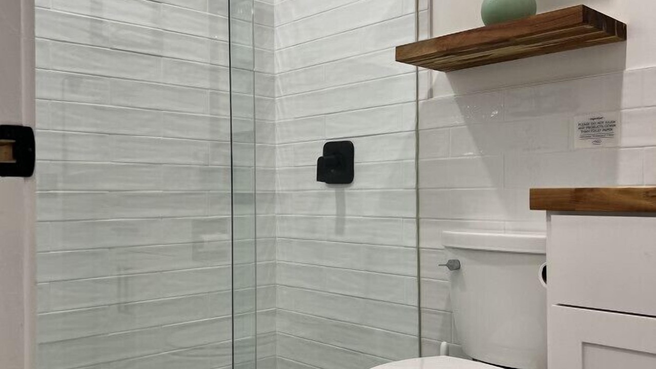 Photo of Bathroom in South Manchaca