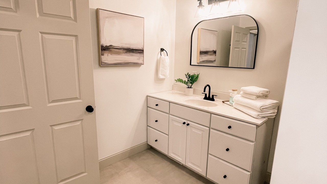 Photo of Bathroom in Elizabethton