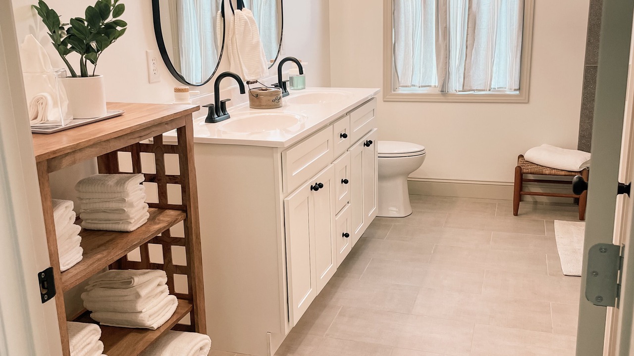 Photo of Bathroom in Elizabethton