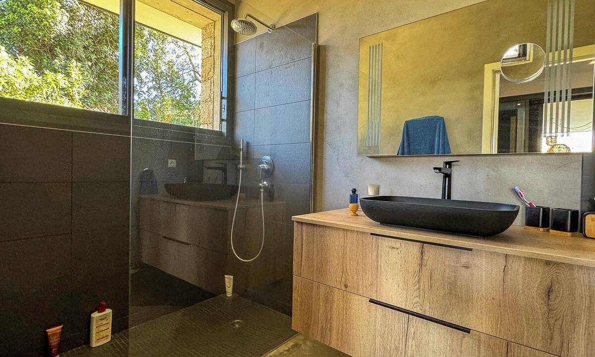 Photo of Bathroom in Porto-Vecchio