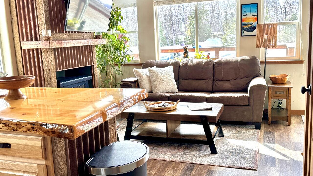 Photo of Livingroom in Fishhook