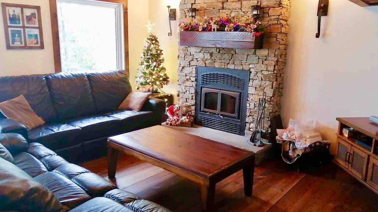 Photo of Livingroom in Saint-Andre-Avellin