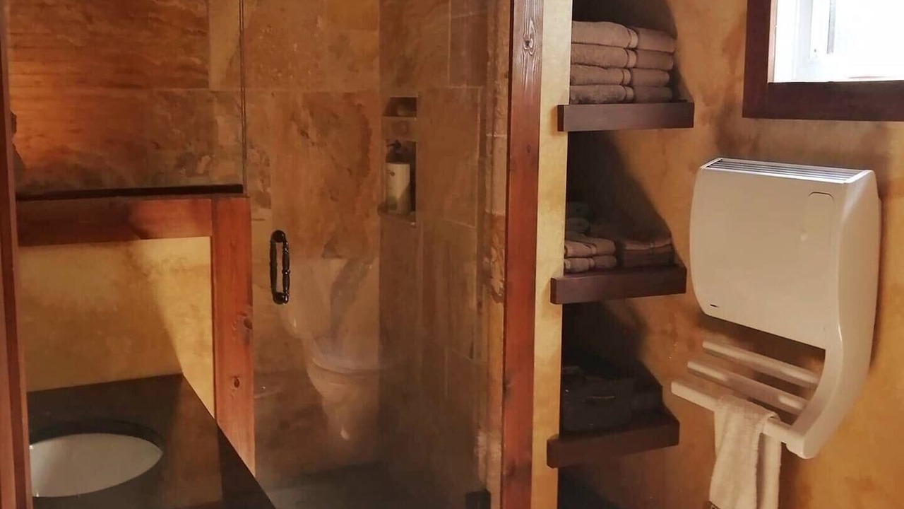 Photo of Bathroom in Saint-Andre-Avellin