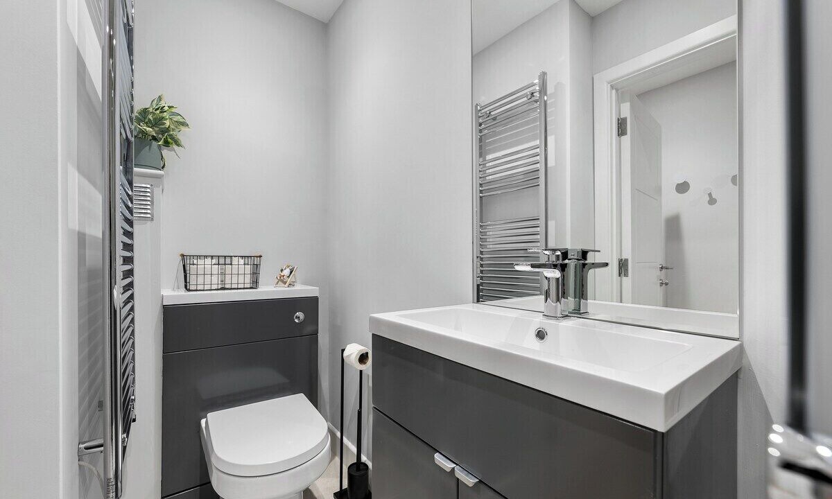 Photo of Bathroom in Southampton City Centre