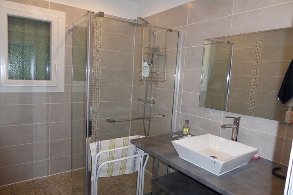 Photo of Bathroom in Laroque-des-Alberes
