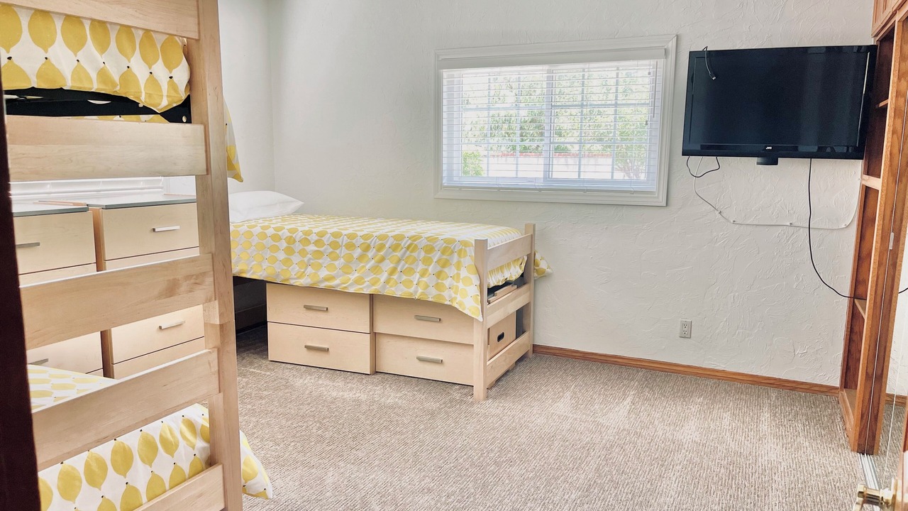 Photo of Bedroom in Newhall
