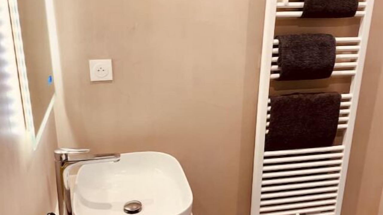 Photo of Bathroom in Collonges-au-Mont-d'Or