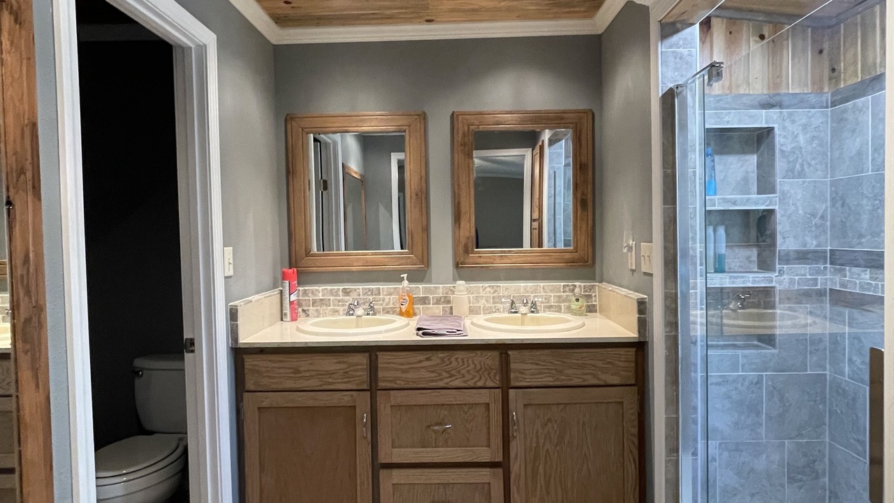 Photo of Bathroom in Drasco