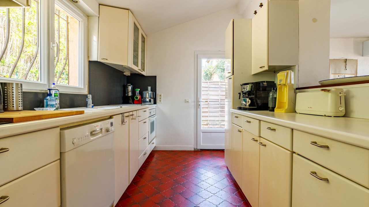 Photo of Kitchen in Les Restanques
