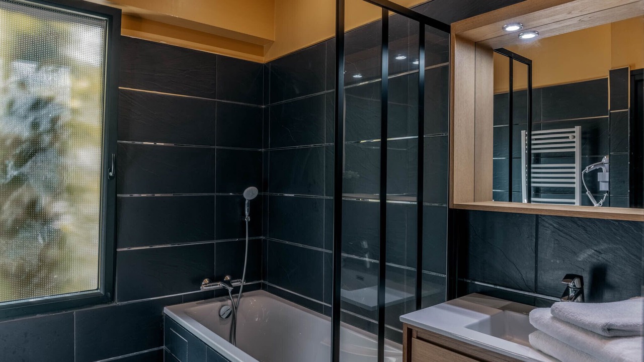 Photo of Bathroom in Gonneville-sur-Honfleur