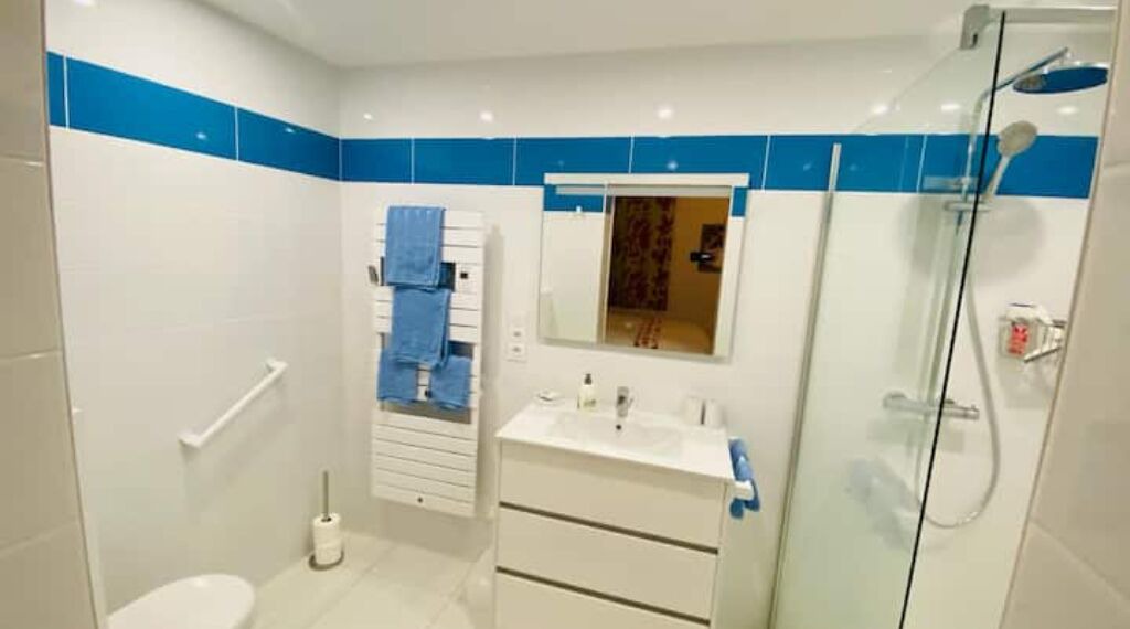 Photo of Bathroom in Le Crotoy