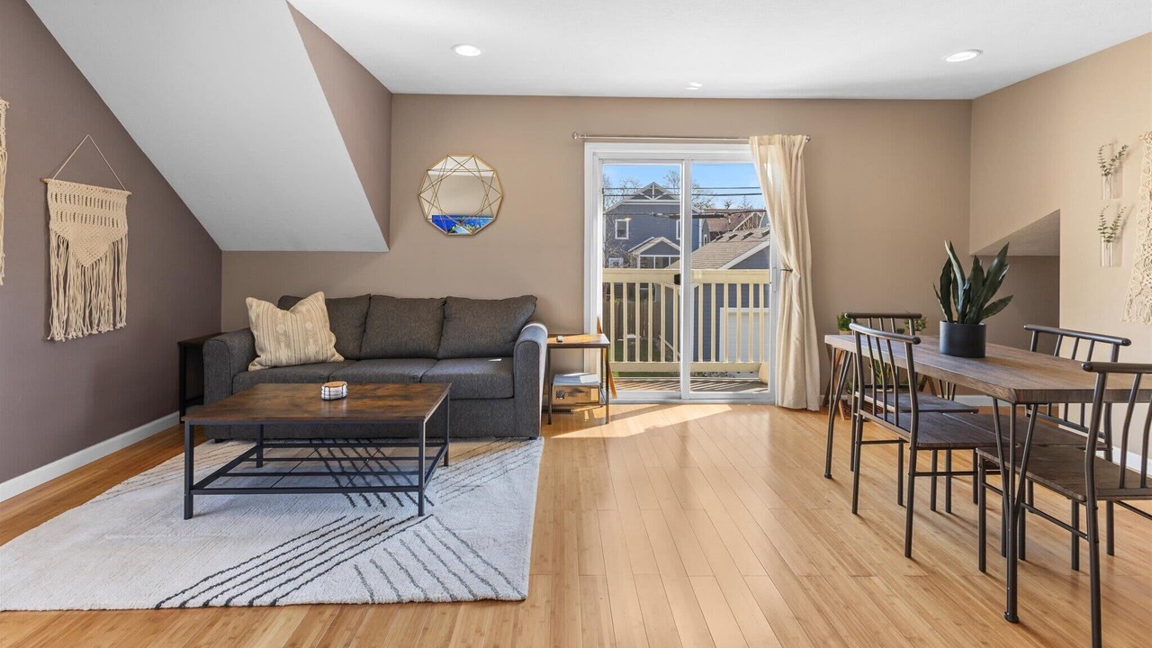 Photo of Livingroom in Kennedy King