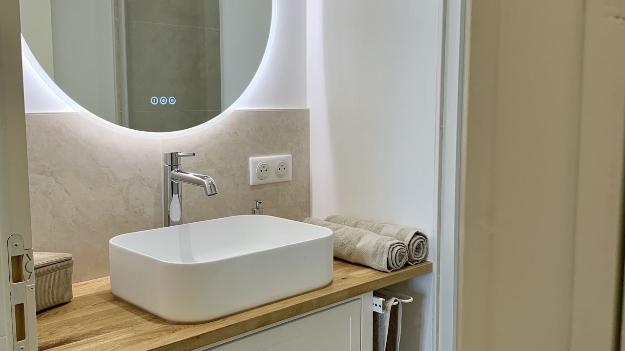 Photo of Bathroom in Amboise