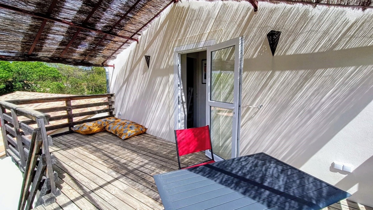 Photo of Patio Balcony in Saint-Pierre-des-Champs