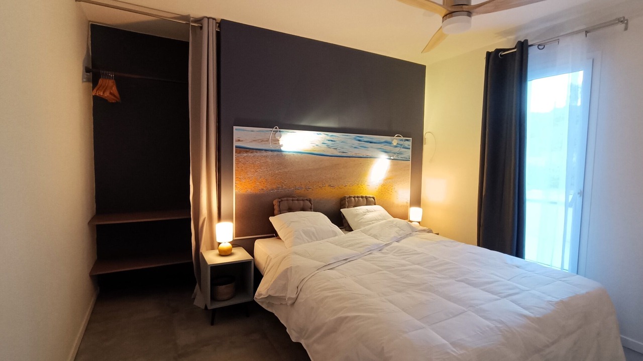 Photo of Bedroom in Saint-Pierre-des-Champs