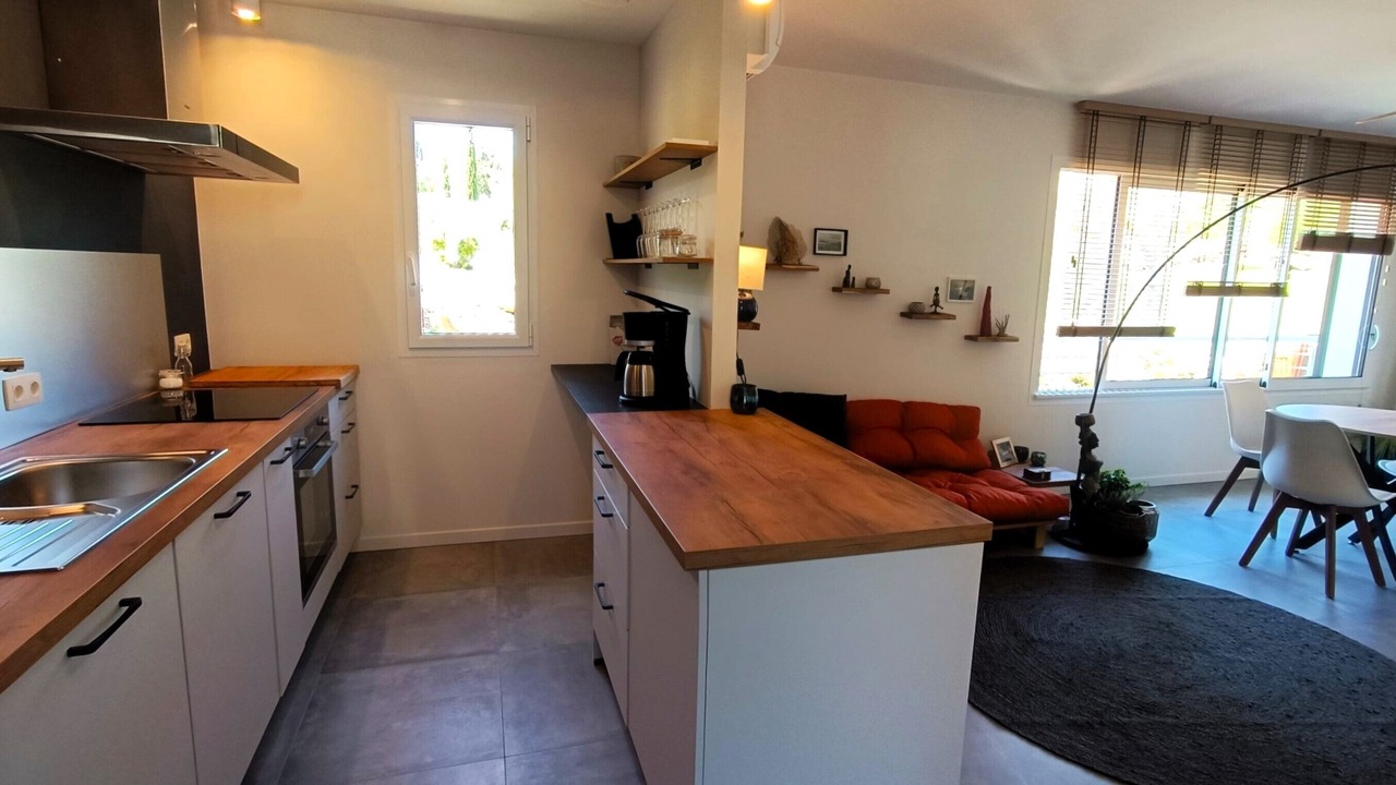 Photo of Kitchen in Saint-Pierre-des-Champs