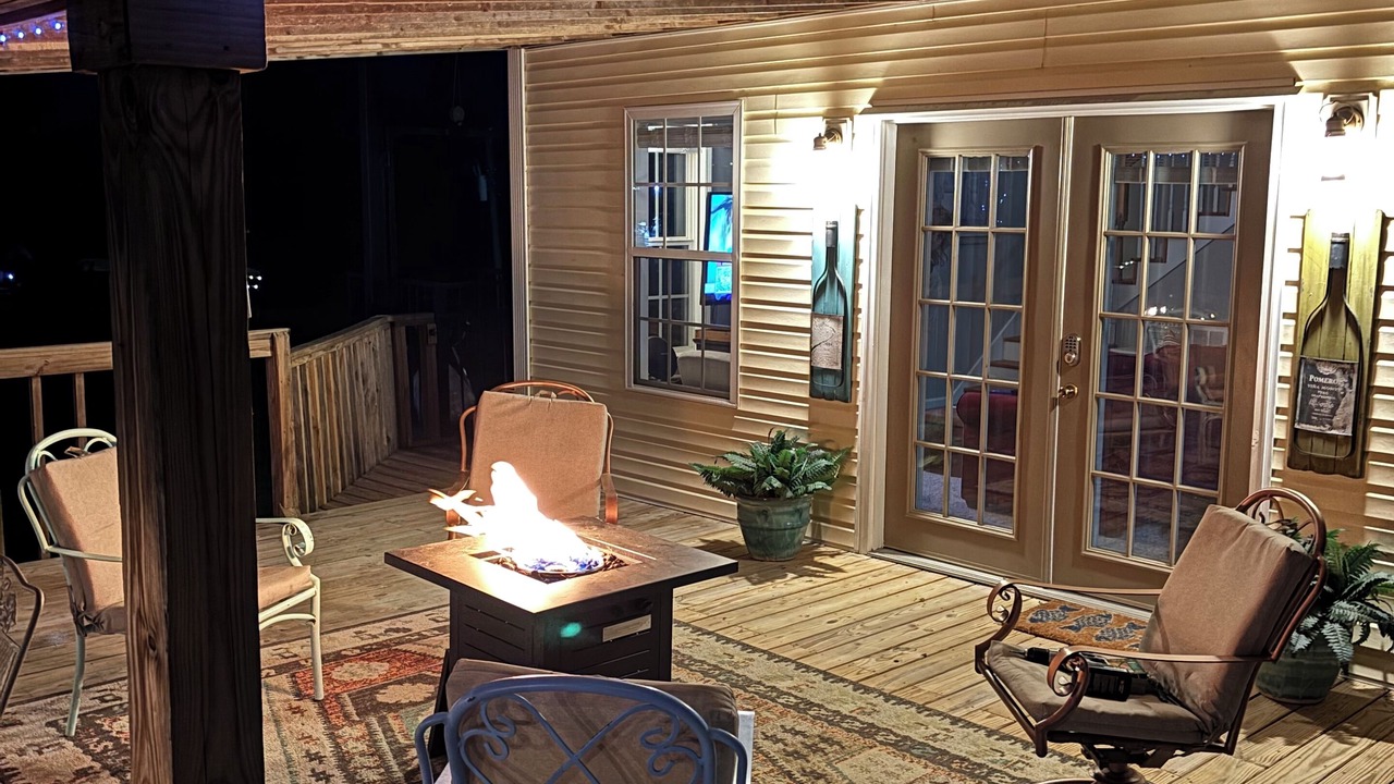 Photo of Patio Balcony in Morris Chapel