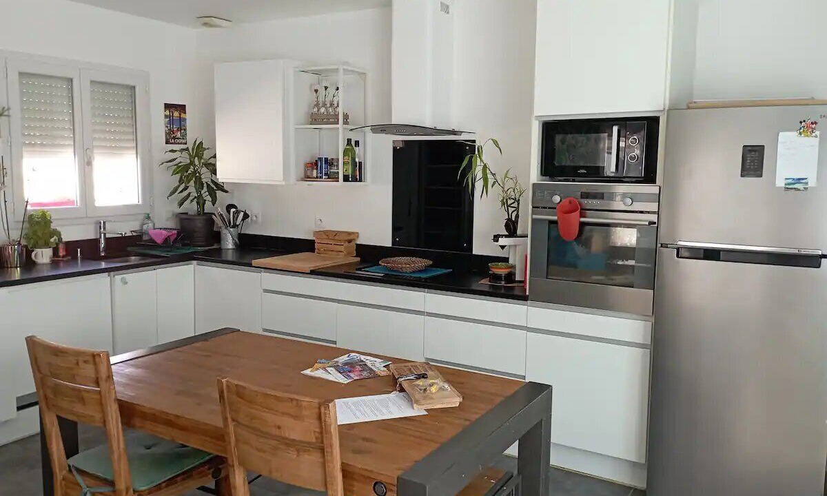 Photo of Kitchen in Chateauneuf-les-Martigues
