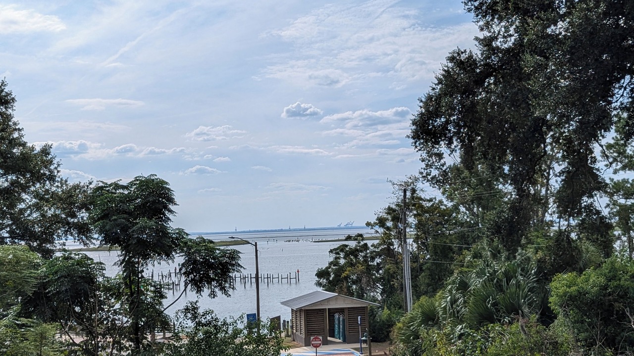 Photo of Others in Daphne